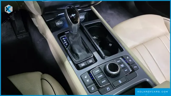HYUNDAI GENESIS G330 PREMIUM AWD