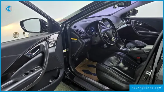 HYUNDAI GRANDEUR HG300 PREMIUM