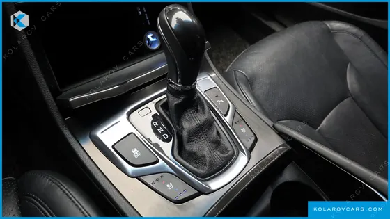 HYUNDAI GRANDEUR HG300 PREMIUM