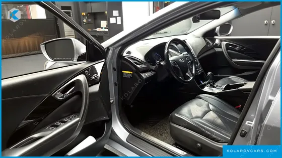 HYUNDAI GRANDEUR HG300 PREMIUM