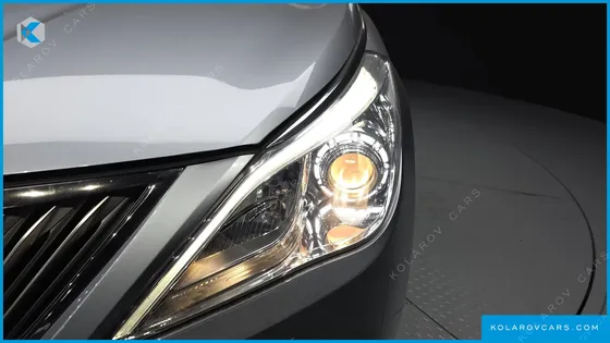 HYUNDAI GRANDEUR HG300 PREMIUM