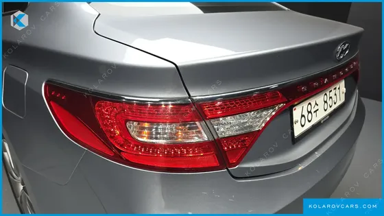 HYUNDAI GRANDEUR HG300 PREMIUM