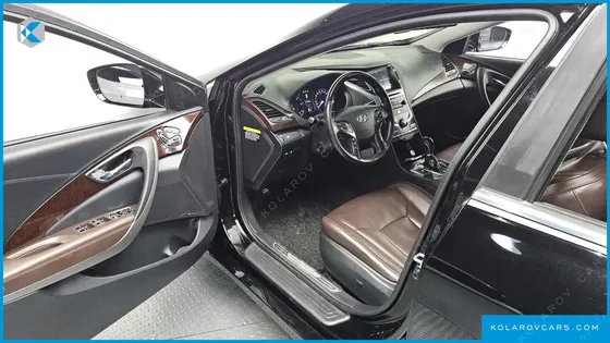 HYUNDAI GRANDEUR HG220 DIESEL MODERN
