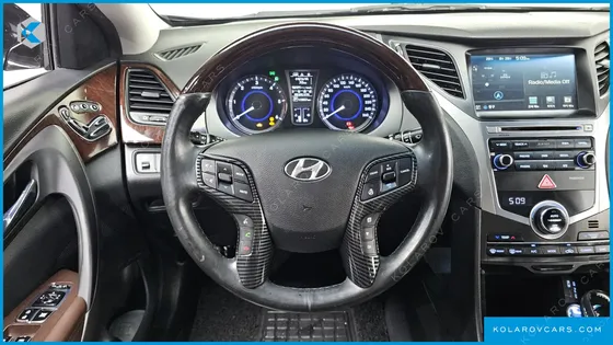 HYUNDAI GRANDEUR HG220 DIESEL MODERN