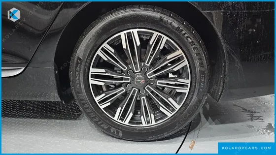HYUNDAI GRANDEUR HG220 DIESEL MODERN