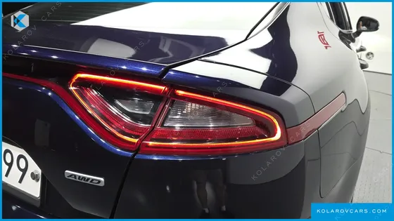 KIA STINGER 2.0 TURBO AWD