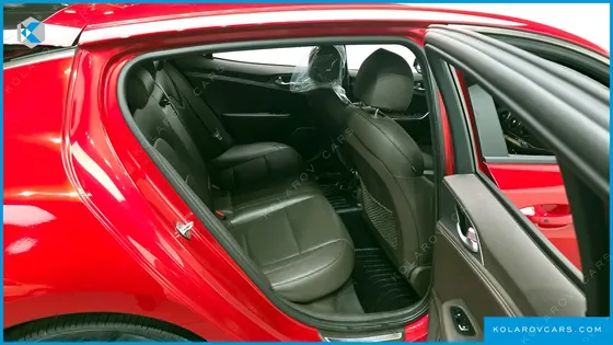 KIA STINGER 2.0 TURBO 2WD