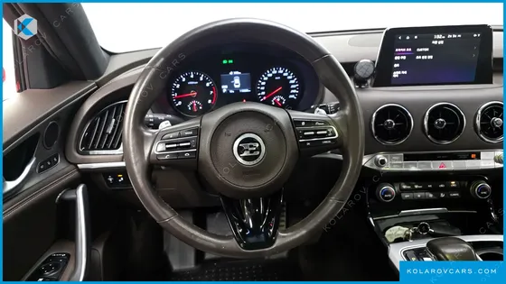 KIA STINGER 2.0 TURBO 2WD