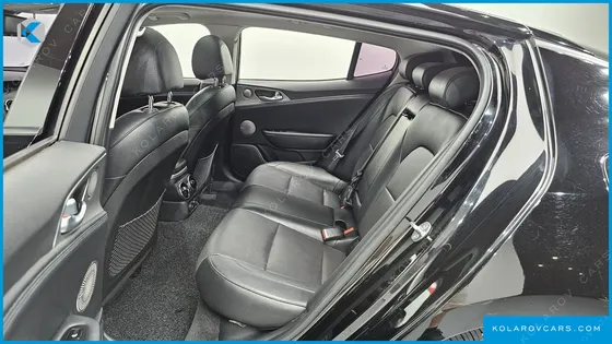 KIA STINGER 2.0 TURBO 2WD