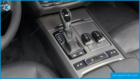 HYUNDAI GENESIS G330 MODERN AWD
