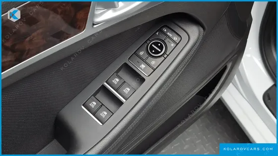 HYUNDAI GENESIS G330 MODERN AWD
