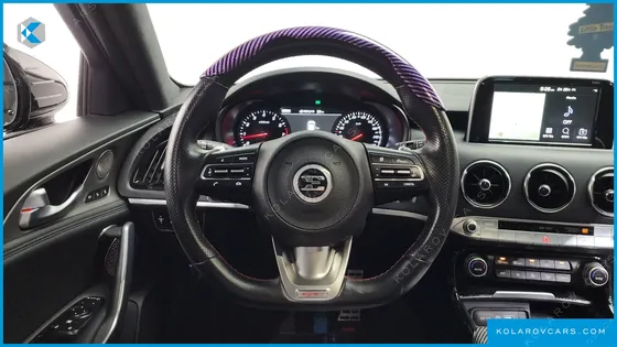 KIA STINGER 3.3 TURBO 2WD