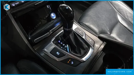 HYUNDAI GRANDEUR HG240 MODERN