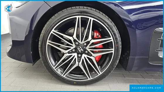 KIA STINGER 3.3 TURBO AWD