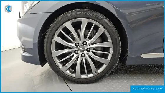 HYUNDAI GENESIS G330 PREMIUM AWD