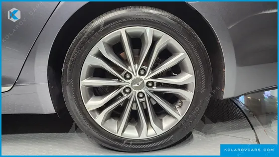 HYUNDAI GENESIS G330 PREMIUM AWD