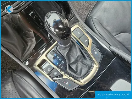 HYUNDAI GRANDEUR HG240 LUXURY