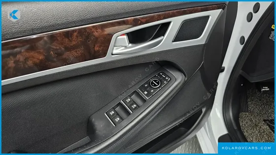 HYUNDAI GENESIS G330 MODERN AWD