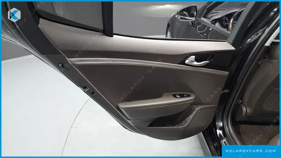 KIA STINGER 2.0 TURBO AWD