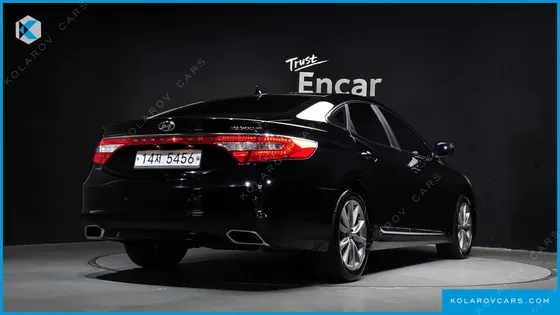 HYUNDAI GRANDEUR HG300 PREMIUM