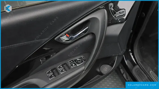 HYUNDAI GRANDEUR HG300 PREMIUM