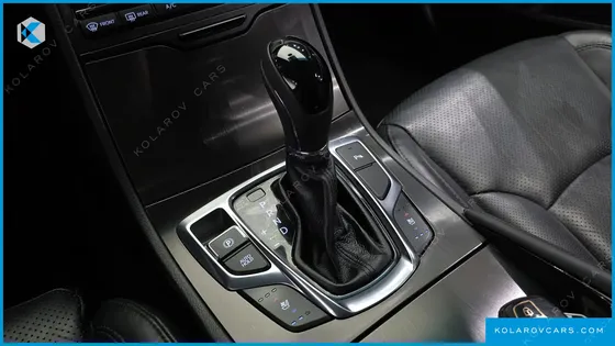 HYUNDAI GRANDEUR HG240 MODERN COLLECTION