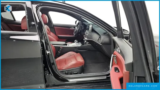 KIA STINGER 3.3 TURBO AWD