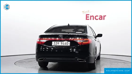 HYUNDAI GRANDEUR HG240 LUXURY