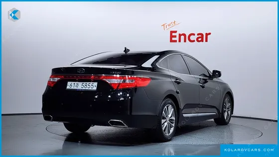 HYUNDAI GRANDEUR HG240 MODERN