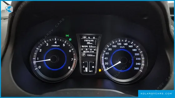 HYUNDAI GRANDEUR HG240 MODERN