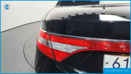 HYUNDAI GRANDEUR HG240 MODERN