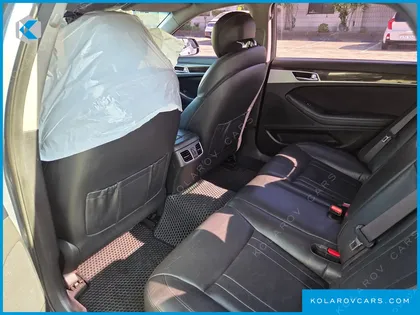HYUNDAI GENESIS G330 MODERN AWD