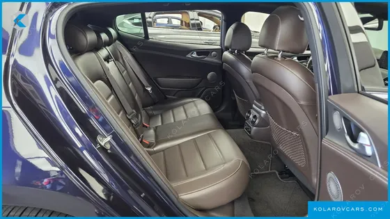 KIA STINGER 3.3 TURBO 2WD