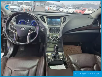 HYUNDAI GRANDEUR HG240 MODERN