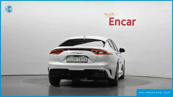 KIA STINGER 2.2 DIESEL 2WD