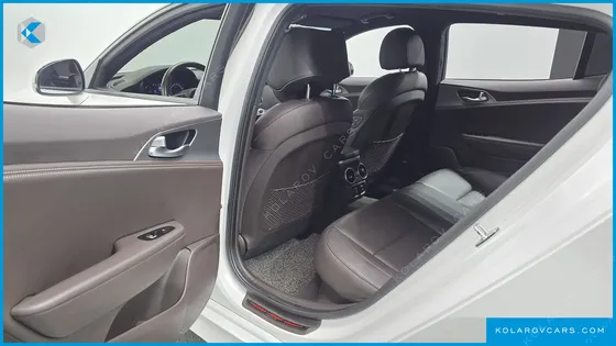 KIA STINGER 2.2 DIESEL 2WD