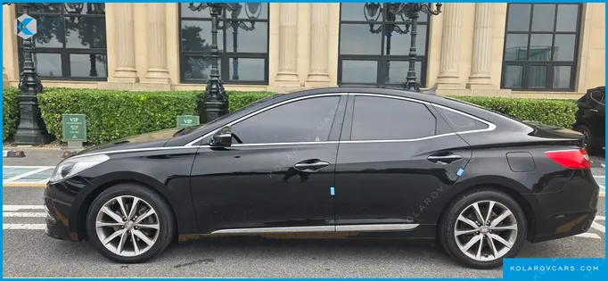HYUNDAI GRANDEUR HG220 DIESEL PREMIUM COLLECTION