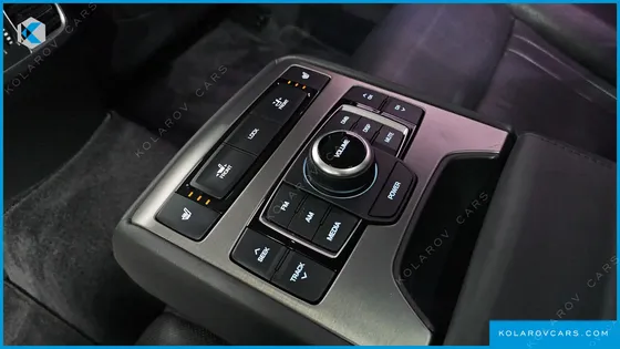 HYUNDAI GENESIS G330 MODERN AWD