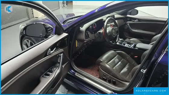 KIA STINGER 2.0 TURBO AWD