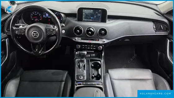 KIA STINGER 2.0 TURBO 2WD