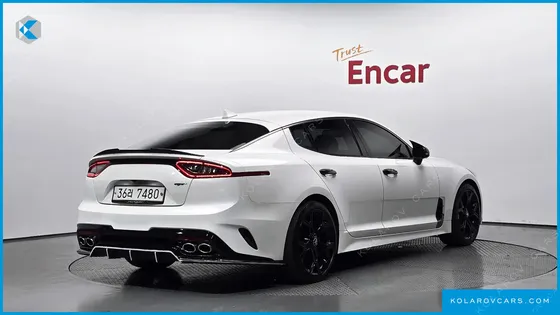 KIA STINGER 3.3 TURBO 2WD