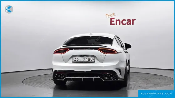 KIA STINGER 3.3 TURBO 2WD