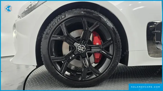 KIA STINGER 3.3 TURBO 2WD