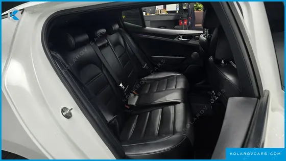 KIA STINGER 3.3 TURBO 2WD
