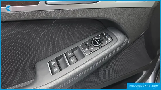 HYUNDAI GENESIS G330 MODERN AWD