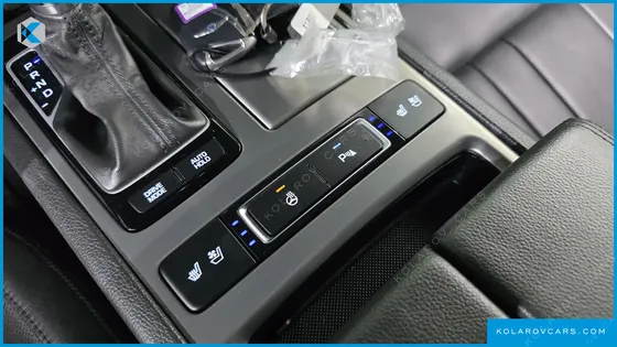 HYUNDAI GENESIS G330 MODERN AWD