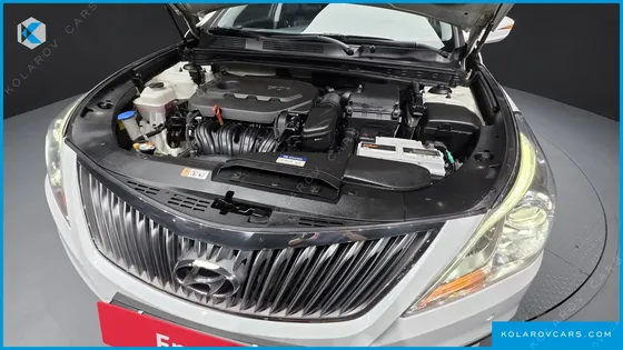 HYUNDAI GRANDEUR HG240 MODERN