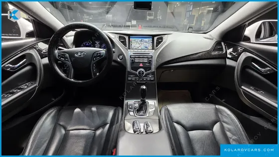 HYUNDAI GRANDEUR HG240 MODERN