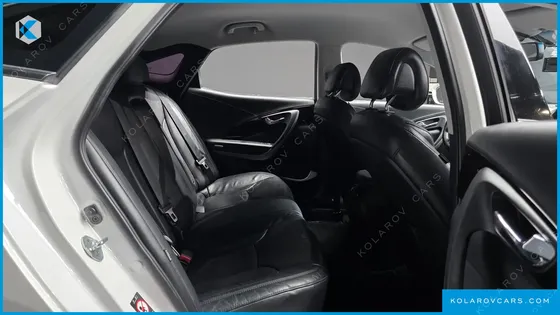 HYUNDAI GRANDEUR HG240 MODERN