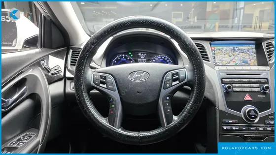 HYUNDAI GRANDEUR HG240 MODERN